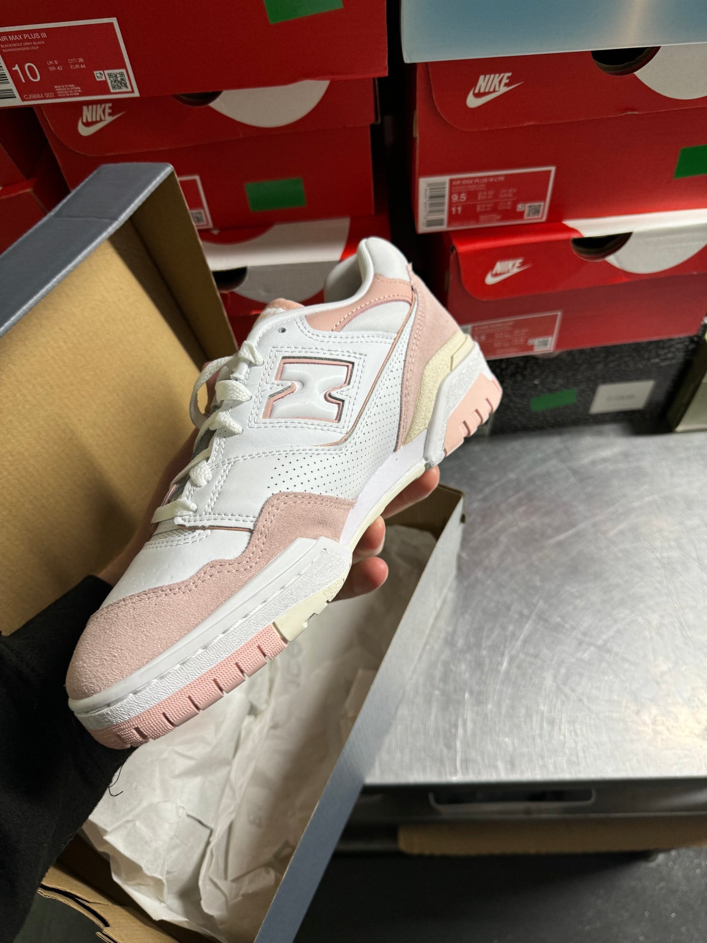 New Balance 550 Sand Pink